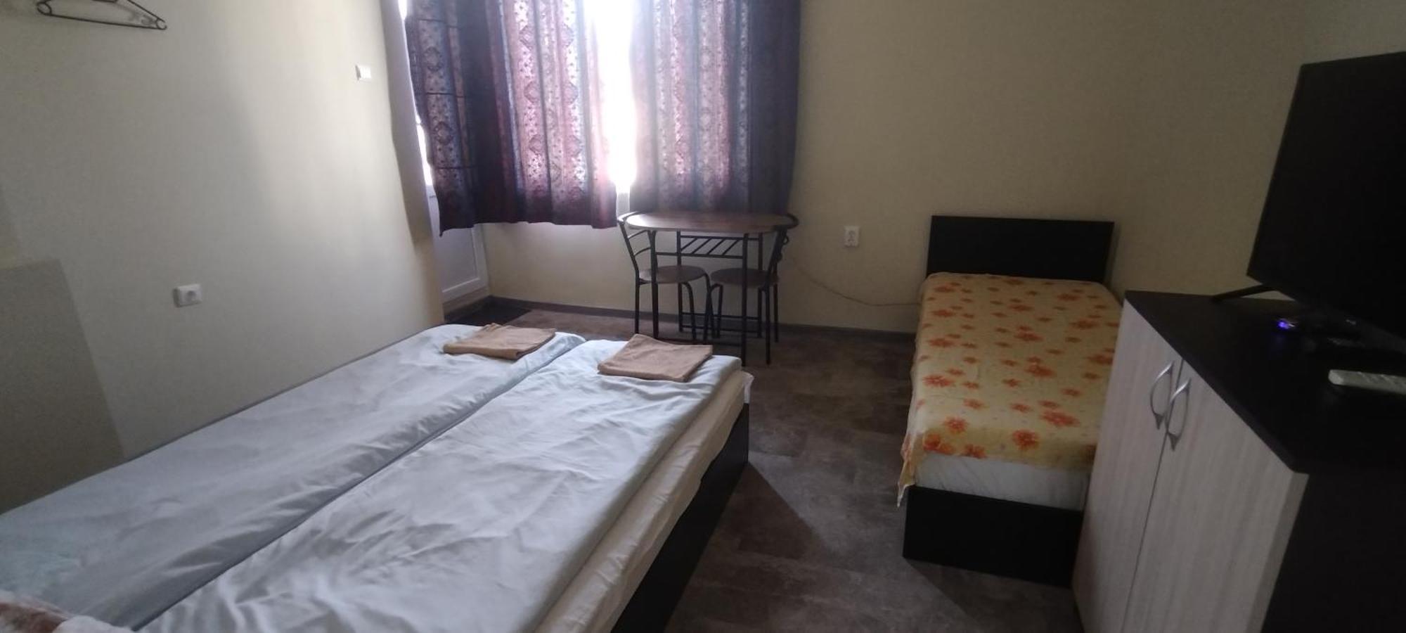 East Gate Guest Rooms Plovdiv Eksteriør billede
